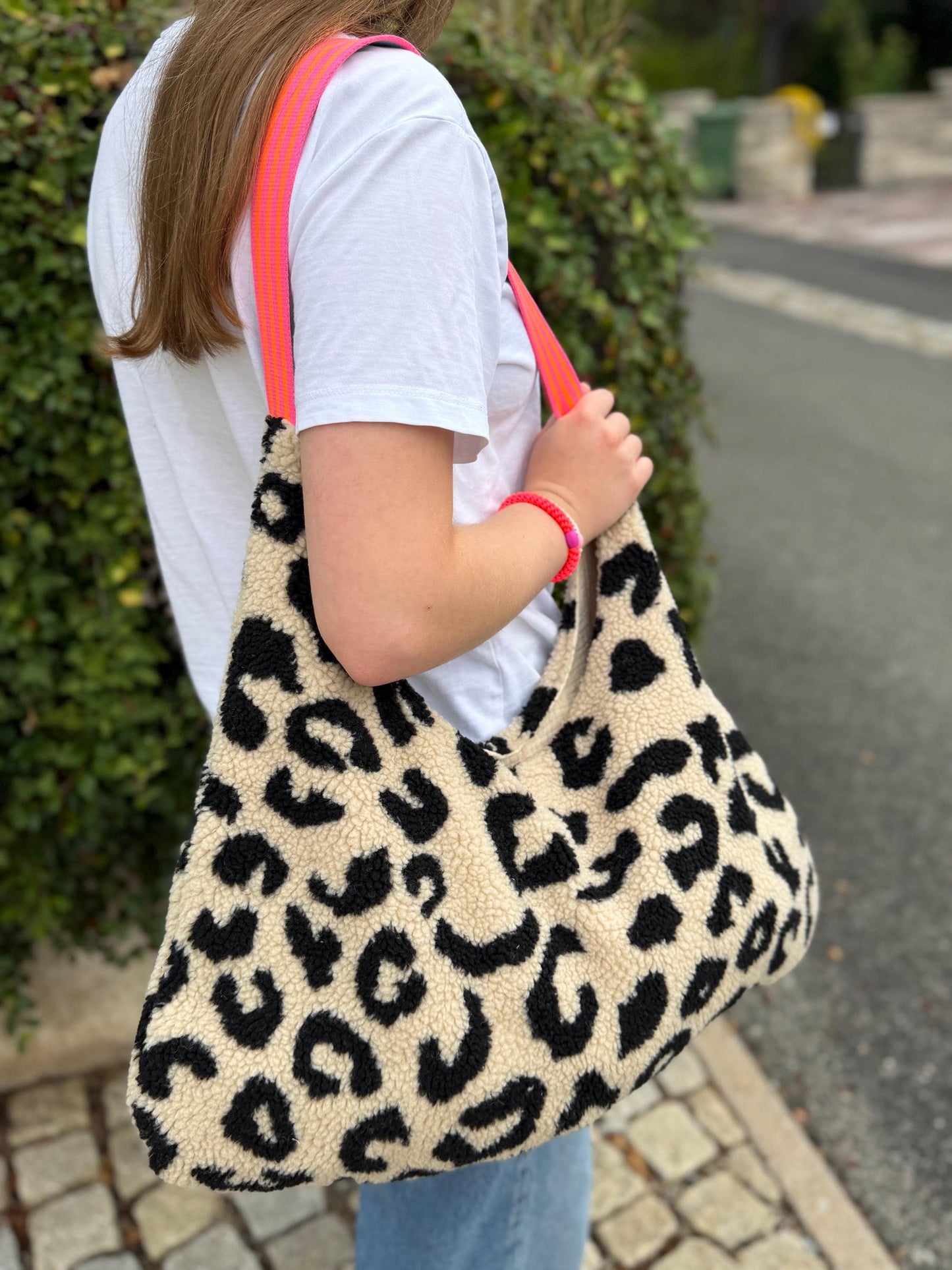 Tasche Leo Teddyfell, Tasche Leo, Tasche Leoprint, Tasche Musselin, Umhängetasche Teddy beige, Tasche Winter, Teddyplüsch Leo,Teddyfell, Bag