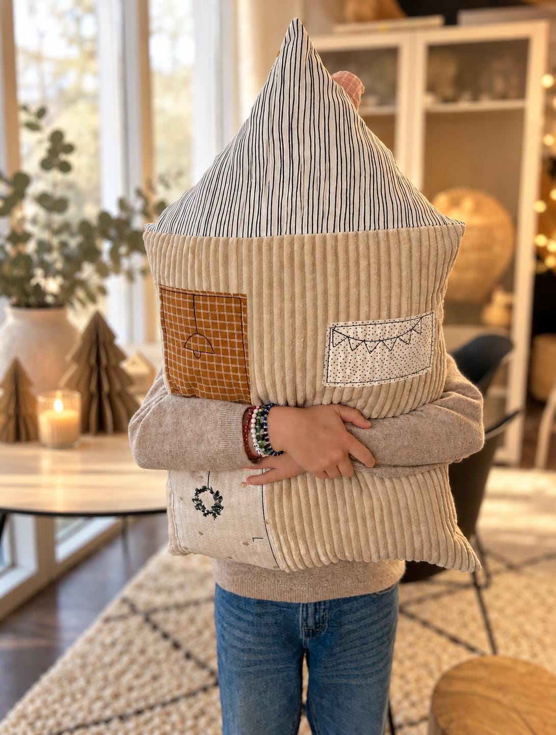 Haus Kissen personalisierbar | Kinderkissen aus Cord | Kissen Haus | Geschenk Geburt Geburtstag Weihnachten | Kinderzimmer beige