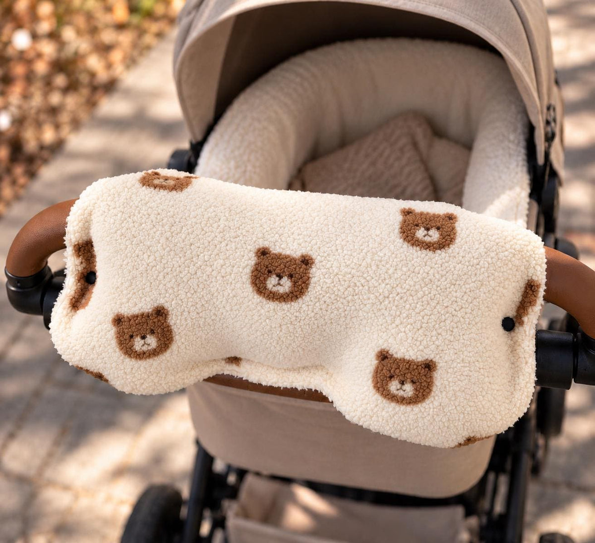 Kinderwagenmuff Teddy Bär | Handwärmer Kinderwagen | Kuscheliger Teddyplüsch | Kinderwagen Zubehör | Geschenk zur Geburt | Geschenk Mama