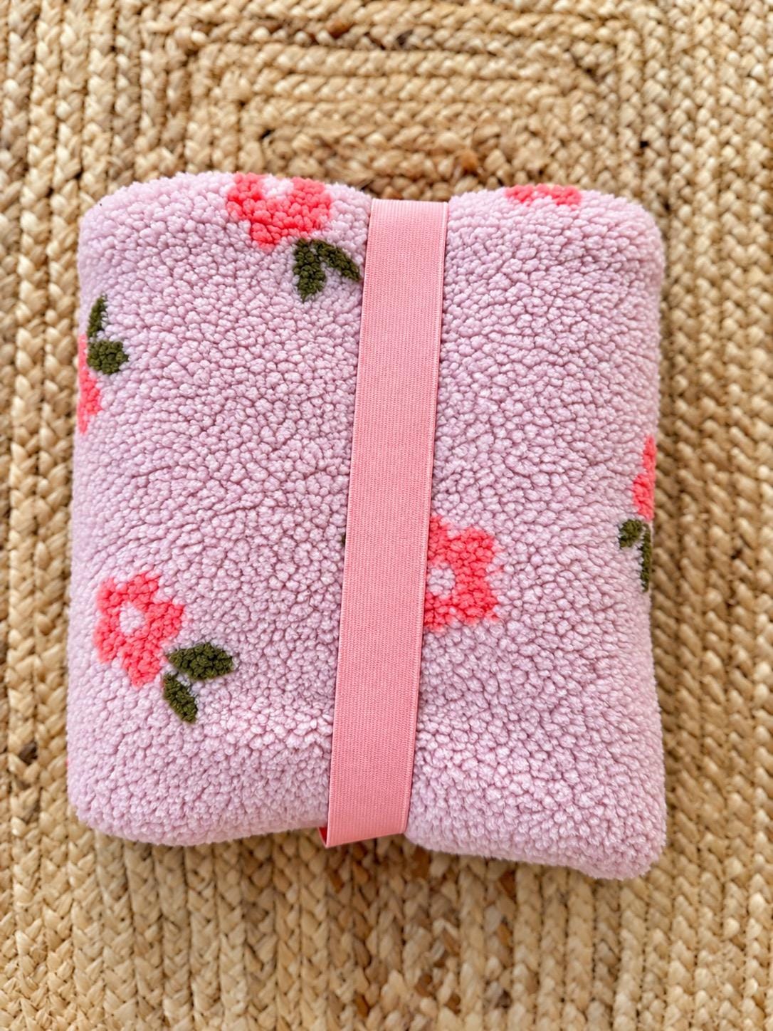 Babydecke mit Namen | Kuscheldecke aus Teddyfleece & Musselin | Rosa mit Blumen | Babydecke personalisiert | Geschenk zur Geburt | Teddyfell