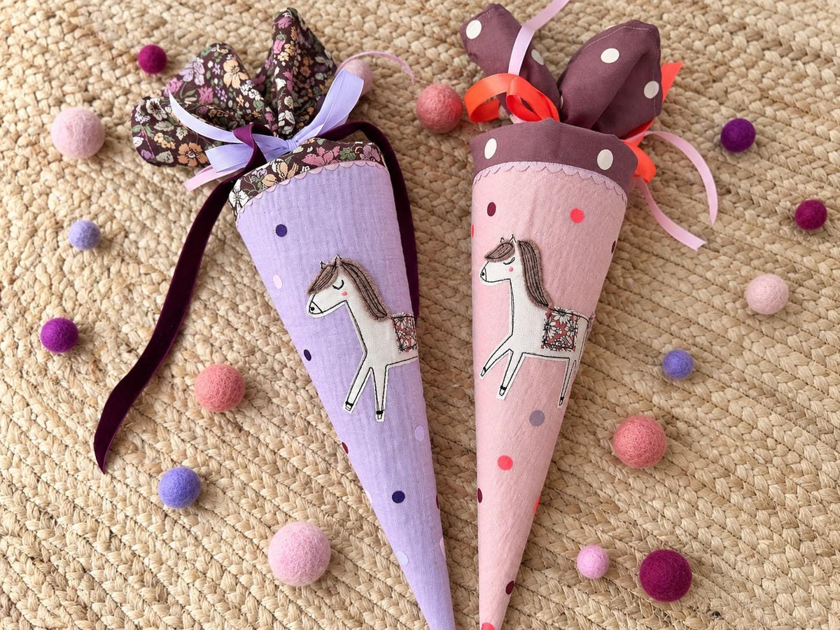 Kindergartentüte Pferd aus Musselin | Personalisierte Schultüte mit Namen | Kita Tüte für Mädchen | Zuckertüte zum Kindergartenstart