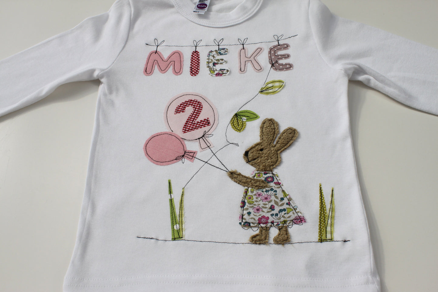 Geburtstagsshirt Kinder,Geburtstagsshirt,Shirt für Mädchen,Shirt,Hase,Luftballons,Geburtstag,Shirt mit Name,Shirt mit Zahl,Milla Louise