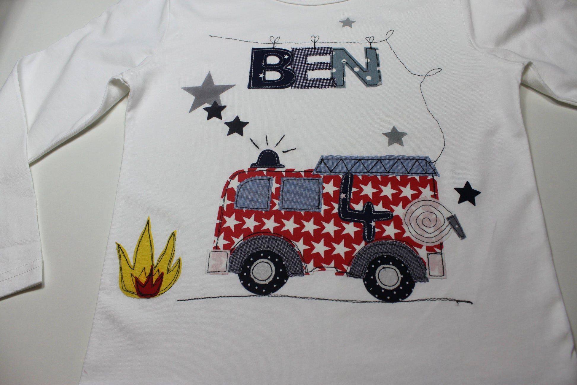 Geburtstagsshirt Kinder, Geburtstagsshirt, Shirt für Jungen, Shirt Feuerwehr,Feuerwehrauto,Shirt mit Name,Shirt mit Zahl,Milla Louise