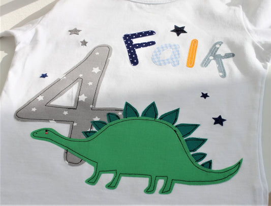 Geburtstagsshirt Kinder,Geburtstagsshirt,Shirt für Jungen,Shirt mit Name,Shirt mit Zahl,Shirt Dinosaurier,Dinoshirt,T-Shirt,Milla Louise