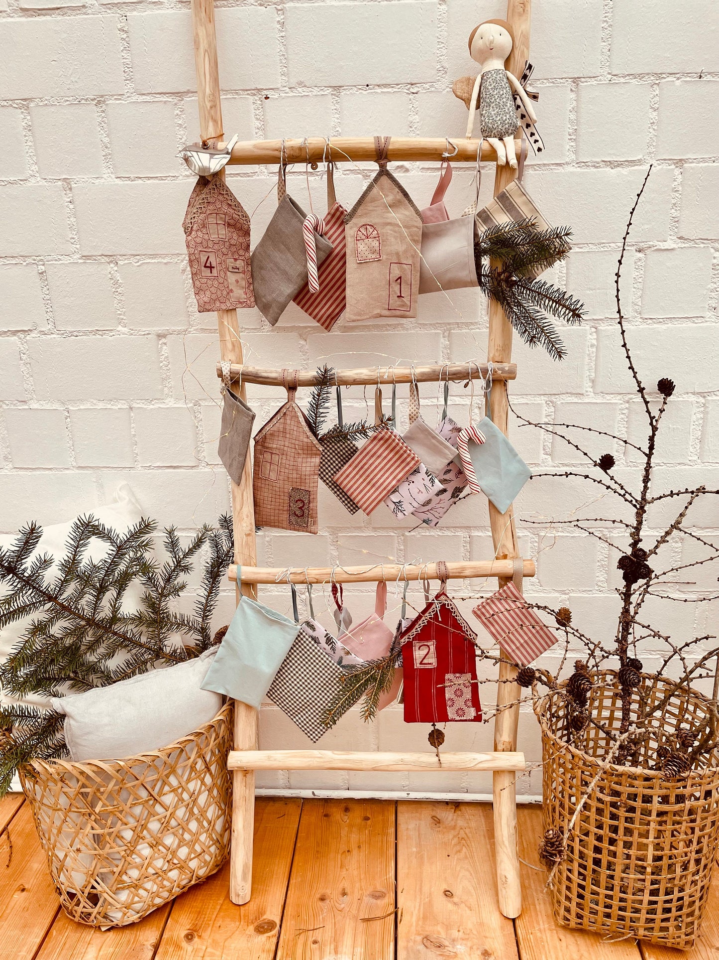 Nur noch wenige Stück, Adventskalender Stoff,Adventskalender Kinder,Adventskalender zum Befüllen, Adventskalender skandinavisch, Haus