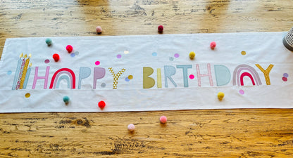 Tischläufer Tischdecke  Partydeko Geburtstag Kindergeburtstag Happy Birthday Kindergeburtstag Geburtstagskind Happy Birthday Konfetti Kerzen
